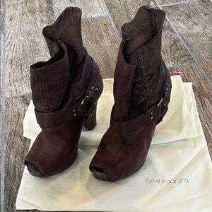 Apepazza Women's Dark Brown Heeled prep-toe Boots